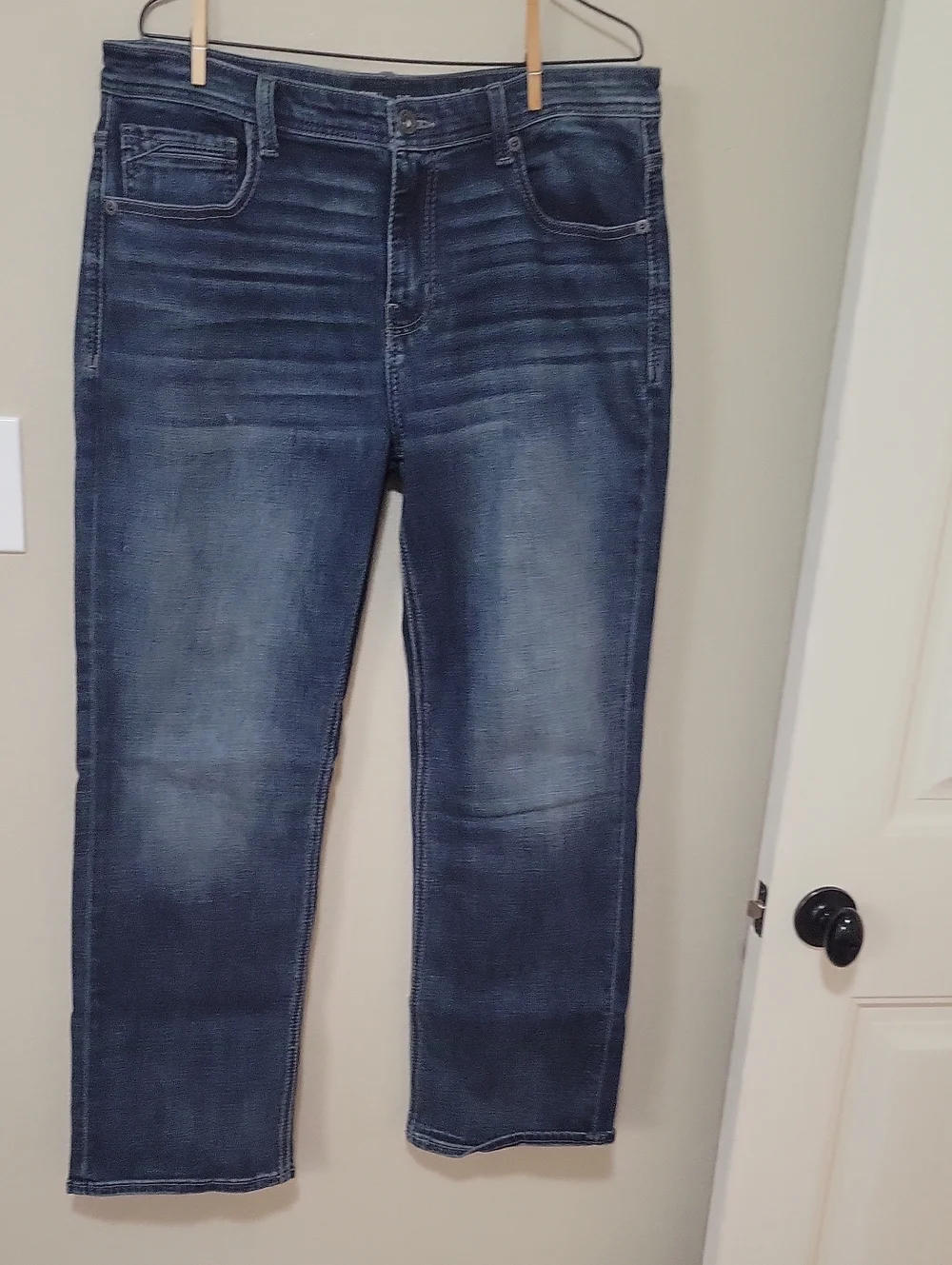 BKE Men's Washed Blue Straight Jeans